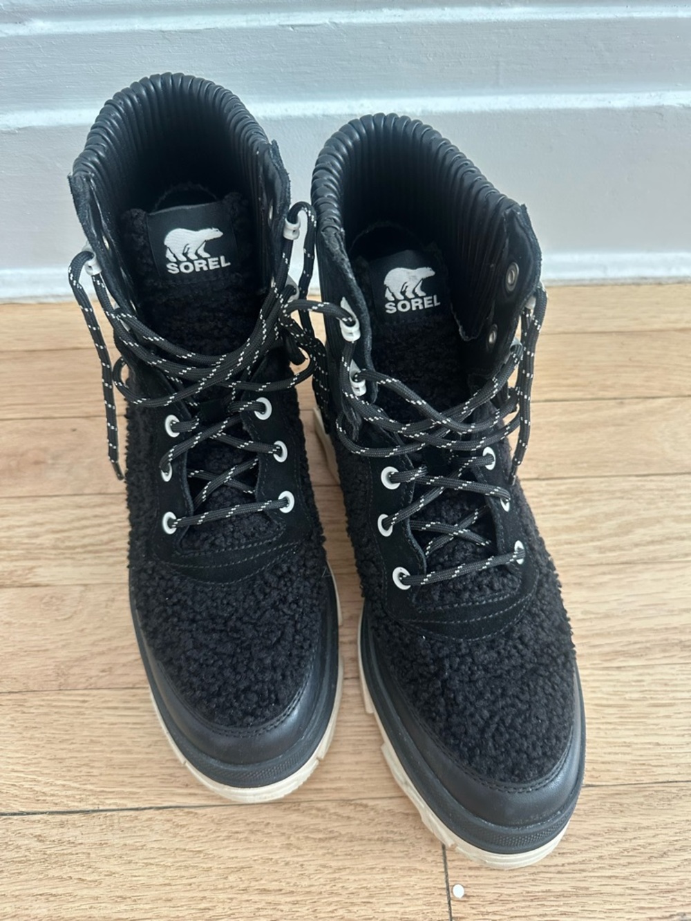 Sorel Black Sherpa-Textured Lace-Up Boots with Cream Outsole